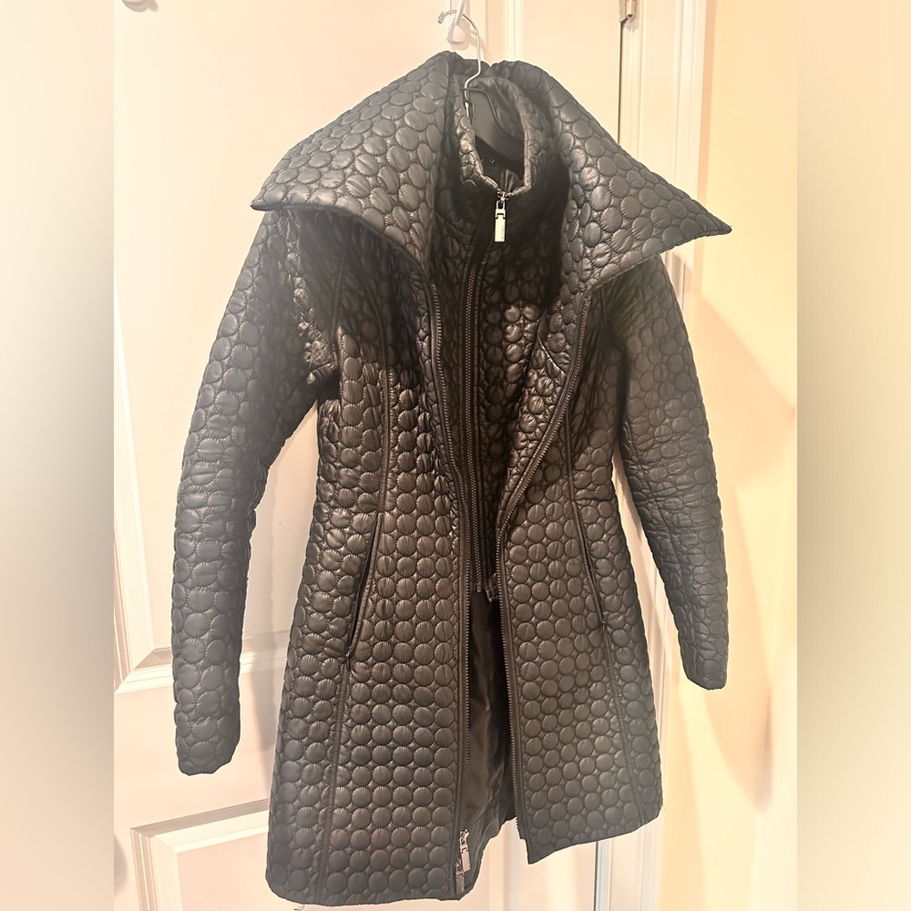 Black Dawn Levy puffer jacket! Above knee! Inside vest